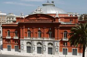 Teatro Petruzzelli, battaglia sui canoni del Circolo Unione. Il Tribunale annulla la donazione di una degli eredi