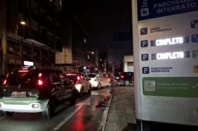 Traffico e parcheggi, il centro di Bari va in tilt: Murat, Madonnella e Libertà i quartieri più intasati Traffico e parcheggi, il centro di Bari va in tilt: Murat, Madonnella e Libertà i quartieri più intasati