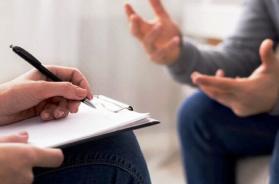 Taranto, abusi sessuali durante l’ipnosi: mental coach rischia il processo Taranto, abusi sessuali durante l’ipnosi: mental coach rischia il processo