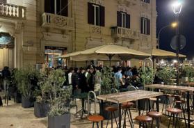 Malamovida nel centro di Bari, i commercianti non ci stanno: &laquo;Gi&ugrave; le mani dall&rsquo;Umbertino&raquo;