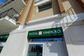 I 3.500 clienti spiati dal bancario di Bitonto, multa da 32 milioni per Intesa: &laquo;Non ha protetto la privacy dei correntisti&raquo;