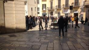 Altamura, calca davanti al municipio per ritirare i buoni spesa: &laquo;&Egrave; assurdo&raquo;