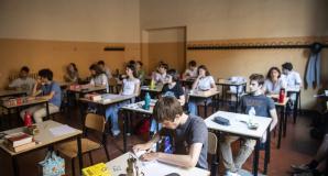 Scuola, 9 giovani su 10 chiedono l’educazione sessuale. E voi siete d'accordo?