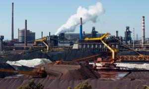 Urso: &laquo;Luned&igrave; ai sindacati piano industriale ex Ilva&raquo;. A Taranto politici declinano invito a dibattito su salute e lavoro