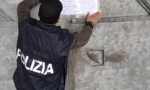 Scoperta a Grottaglie un'officina abusiva: denunciato titolare, dentro anche rifiuti pericolosi