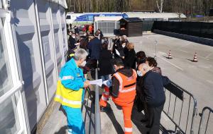 Vaccini in Basilicata &egrave; boom per gli over 12: in 3 ore gi&agrave; 30mila di prenotazioni