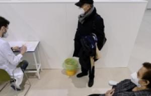 Vaccini: Puglia, met&agrave; dei vaccinabili ha ricevuto prima dose