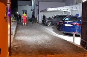 Pat&ugrave;, 80enne barricato in casa dopo lite col nipote: li ha minacciati con una pistola