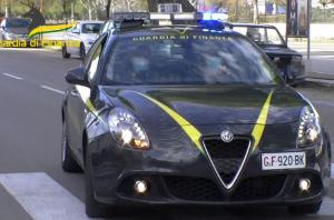 Foggia, 4 gare d'appalto del &laquo;Riuniti&raquo; manipolate: 4 arresti, in carcere un dirigente dell'ospedale