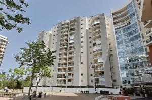 Bari, boom di abusivi e furbetti nelle case vip per i militari