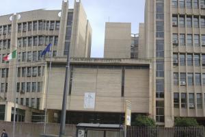 Lecce, chiudeva la figlia minore in uno sgabuzzino, madre condannata a 7 anni