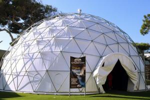 Bari, tra pianeti e stelle: ecco spettacoli e laboratori scientifici al Planetario