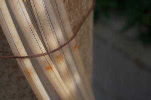 Zona industriale di Barletta: allarme polvere rossa su auto e balconi