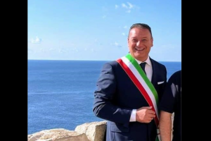 Lecce, appalti e favori: in 40 pagine la verità del sindaco Cavallo. «Nessuna corruzione»