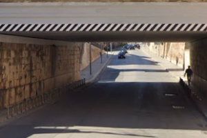 Molfetta, 20enne trovato privo di sensi in un sottopasso di via Terlizzi: è grave, indagano i carabinieri