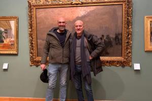 Claudio Bisio in visita alla Pinacoteca Giacquinto di Bari