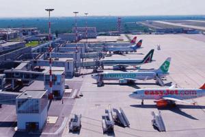 Nasce il maxi parcheggio dell’aeroporto del Salento: Aeroporti di Puglia compra area di 3 ettari di fronte allo scalo
