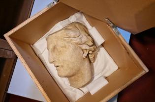 Taranto, al MarTa in mostra i reperti trafugati e restituiti all'Italia: torna anche un'Atena monumentale