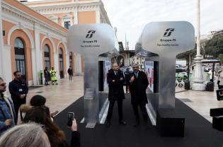 Bari, in stazione una mostra sui cantieri ferroviari pugliesi. Strisciuglio (Trenitalia): &laquo;Qui la flotta tra le pi&ugrave; giovani d'Europa&raquo;