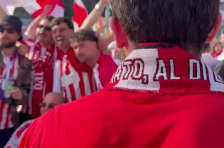 Barletta in festa: dopo 11 anni i biancorossi tornano in Serie C, piazza Roma invasa dai tifosi