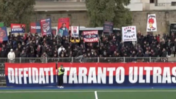 Taranto-Acquaviva, Daspo per cinque tifosi ionici dopo l'assalto allo stadio di Manduria