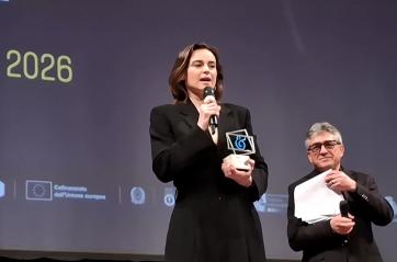 Bif&st 2026, tra entusiasmo e commozione sul palcoscenico del &laquo;teatro pi&ugrave; bello del mondo&raquo; IL VIDEO