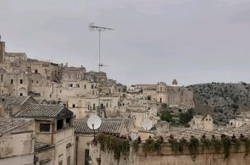 Qualità della vita, la Basilicata perde posizioni e finisce in fondo alla classifica italiana: Potenza 73° e Matera 75°