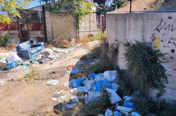 Lama Balice, la foce ridotta a discarica: immagini di un degrado quotidiano
