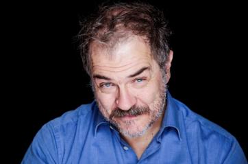 A Bari torna il festival di teatro Trame Contemporanee: Andrea Pennacchi per la prima volta in Puglia
