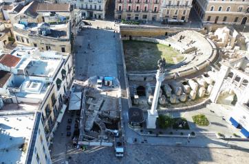 Scoperte altomedievali nel cuore di Lecce: l’anfiteatro romano è stato anche fortezza bizantina? LE IMMAGINI