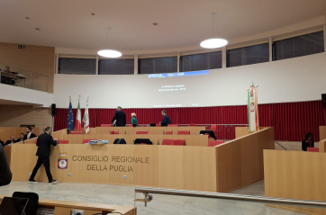 Regionali, tutti con Decaro. E per le liste civiche spunta il filtro anti-impresentabili
