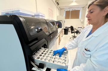 A Bari la rivoluzione della diagnosi digitale: l’Intelligenza Artificiale scova il tumore del collo dell’utero