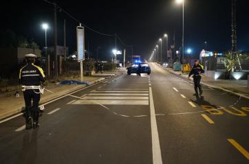 Bari, incidente tra moto e auto in via Gentile: morto 22enne a Japigia