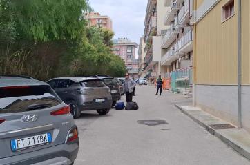 Bari, sgomberato senza preavviso palazzo di sette piani in via Capriati per rischio crollo VIDEO