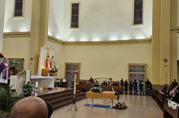 Bitonto si ferma per Cosimo Magro: addio al 25enne morto per aiutare gli altri