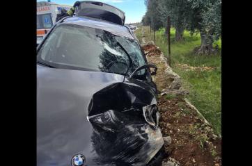 Auto si ribalta sulla Turi-Putignano: padre e figlio in codice rosso