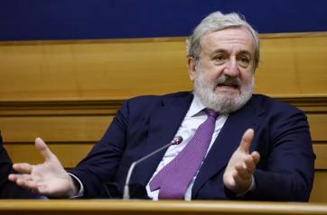 Emiliano: «Non torno a fare il magistrato, sarei come un orso al luna park. Io assessore? Se Decaro vuole, ci sono»