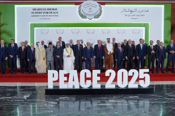 PhotoANSA 2025, un anno in immagini tra Trump, guerre e il nuovo Papa