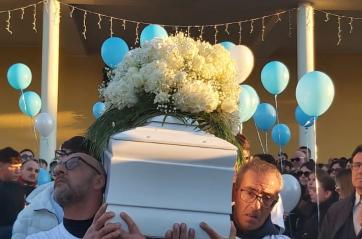 San Ferdinando di Puglia d&agrave; l&rsquo;ultimo saluto a Giuseppe Di Stasi, morto in un incidente il giorno di Natale