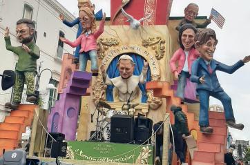 Putignano, al via il Carnevale storico: 632 anni di cartapesta e comunit&agrave;. Oggi la prima sfilata e il concerto di Nina Zilli