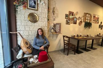 A Bari apre il primo ristorante libanese: &laquo;Cos&igrave; ho lasciato il marketing per coltivare il mio sogno di bambina&raquo; VIDEO