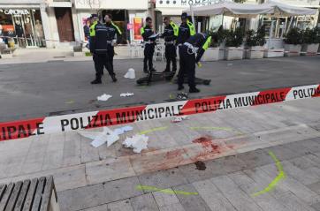 Foggia, scontro tra monopattini in piazza Giordano: due ragazzi in codice rosso VIDEO