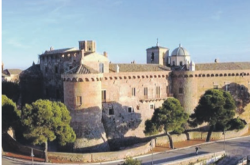 Serracapriola, il castello dei Maresca e il mistero delle 8 punte sulla &laquo;torre stellare&raquo;