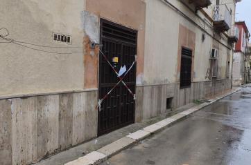Foggia, tetto a rischio crollo: evacuata palazzina in via Salomone abitata da 6 famiglie