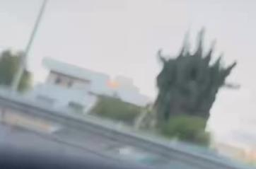 Bari Palese, uomo sorpreso a correre contromano sulla tangenziale: il video