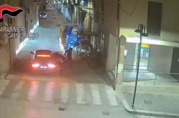 Restano in carcere i foggiani della «banda della marmotta». Uno di loro si ferì durante un colpo: ecco cosa li ha incastrati VIDEO