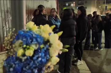 Foggia, veglia sotto casa di Dino Carta, ucciso a colpi di pistola: cittadini in strada per ricordarlo