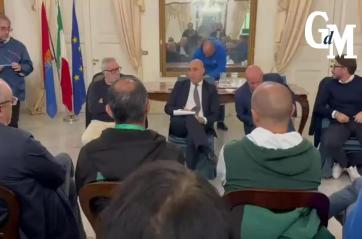 Ex Ilva, sindacati e Comune: «Serve una svolta pubblica per Taranto» VIDEO