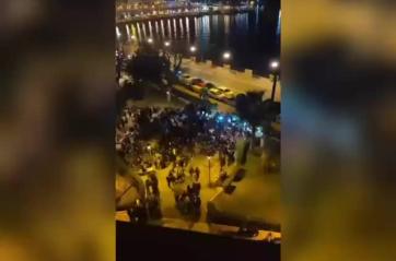 Bari, all'Umbertino le moto occupano piazze e marciapiedi. I residenti: &laquo;Qui &egrave; ancora Far West&raquo; VIDEO