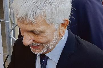 Vendola, elezioni a rischio: la costituzione di parte civile della Regione può farlo decadere. La difesa: «Problema inesistente»